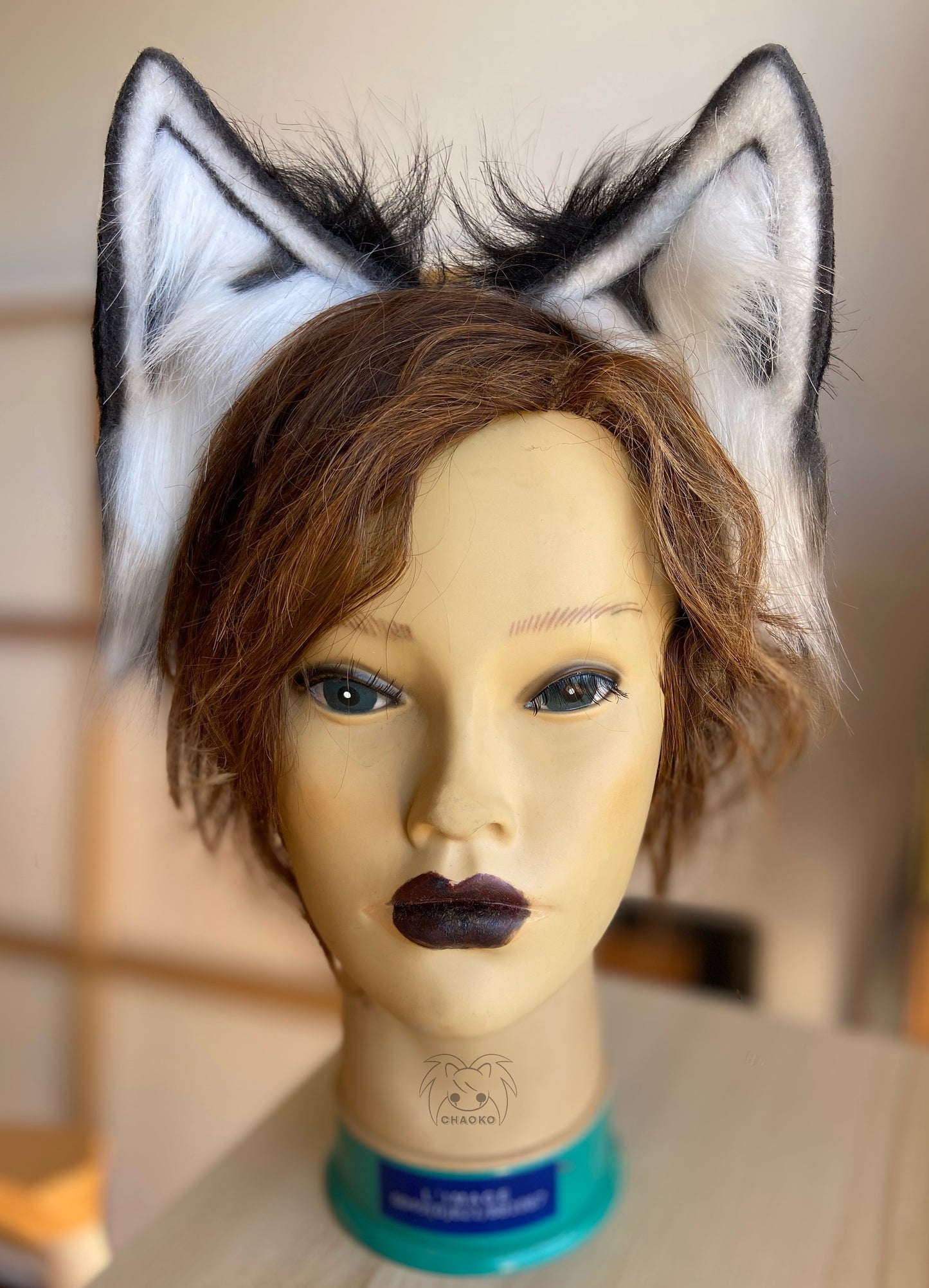 Kuro Shiro Furry Ears